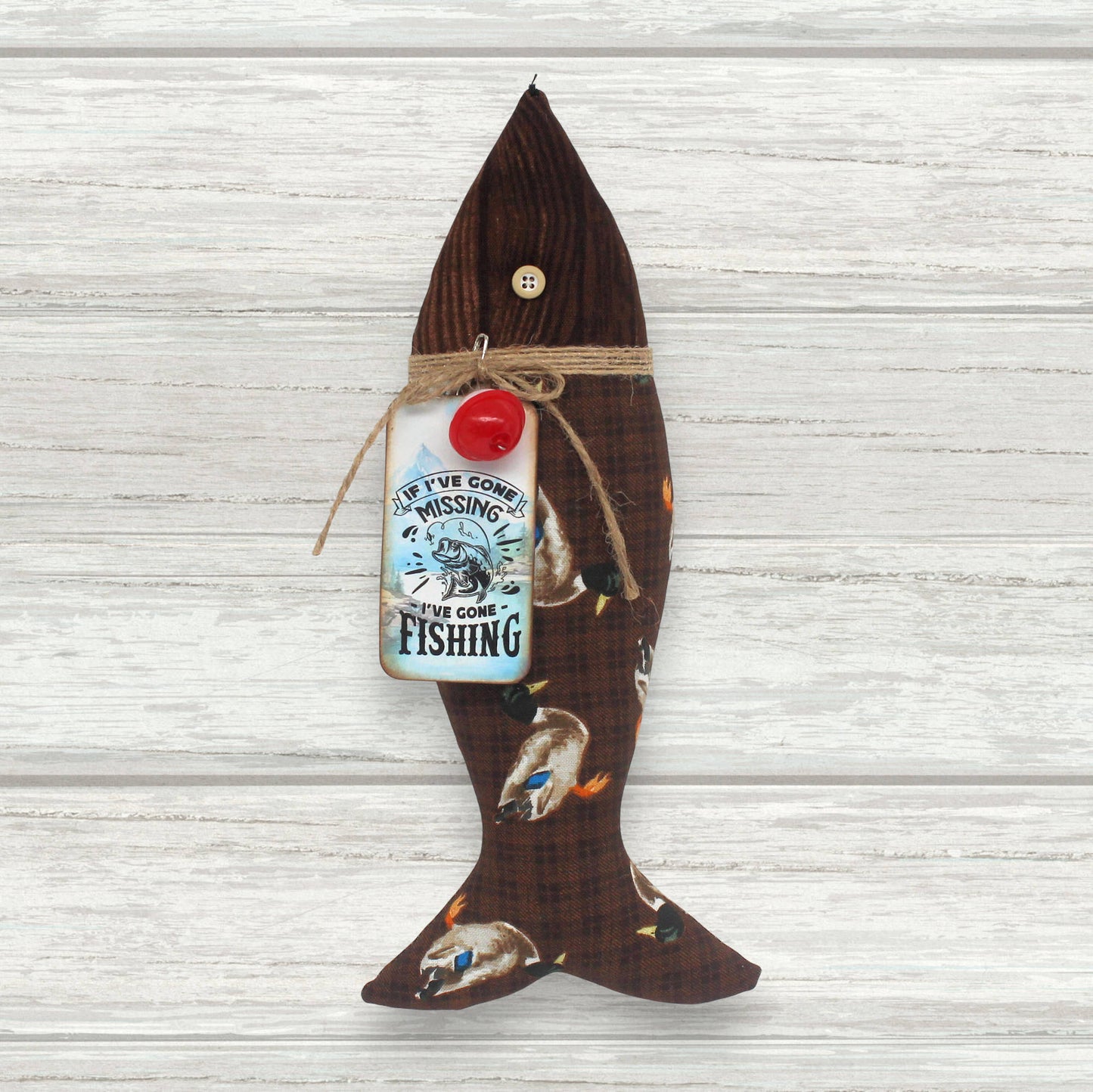 Fabric fishing ornament with tag
