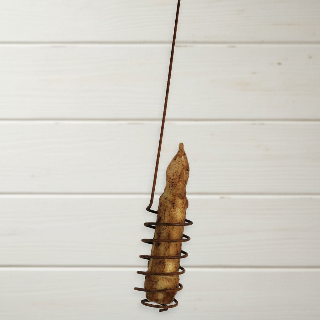 Rusty wire flameless candle holder