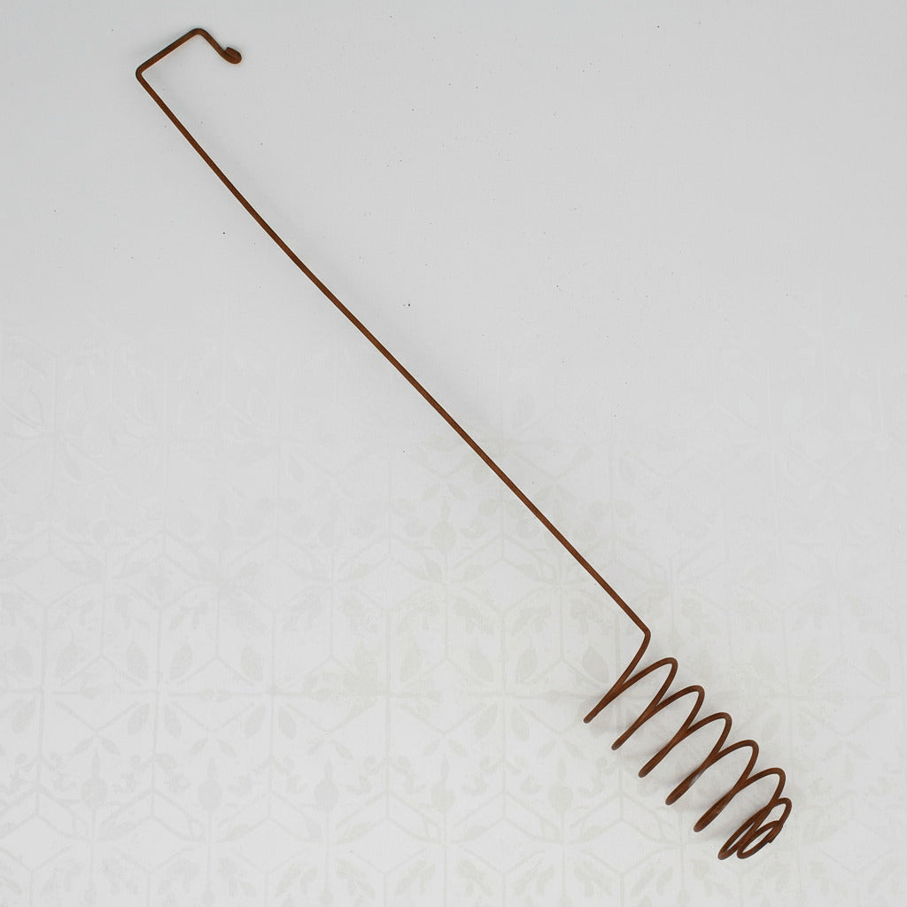 Rusty wire flameless candle holder